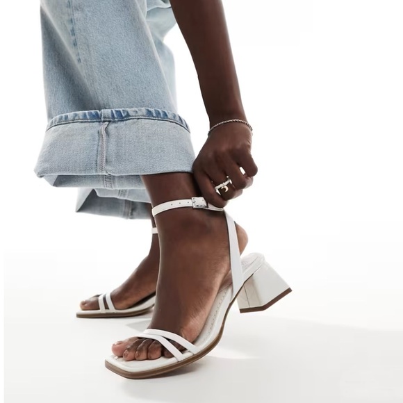 ASOS DESIGN Honeydew mid block heel sandals in white - Picture 4 of 4